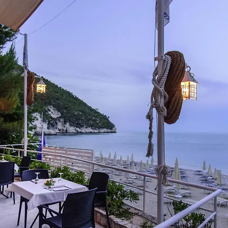 Baia Delle Zagare 4* Mattinata